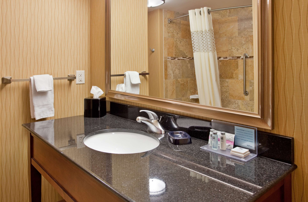 Hampton Inn & Suites Dickinson ND