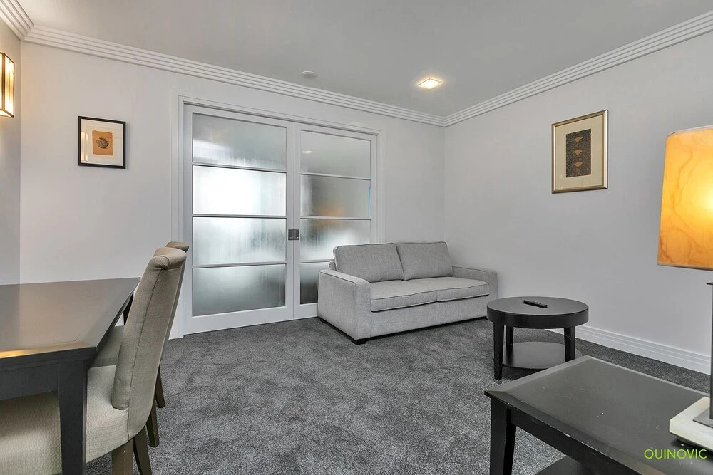 QV 1 Bedroom w Kitchen Laundry CBD 1059