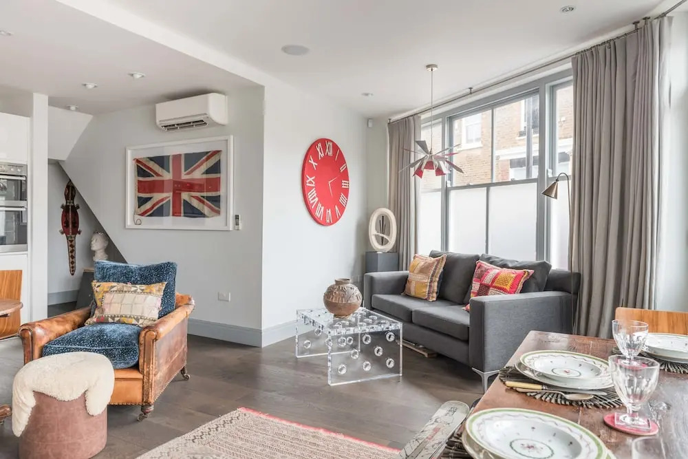Classic Hammersmith Home by Ravenscourt Park