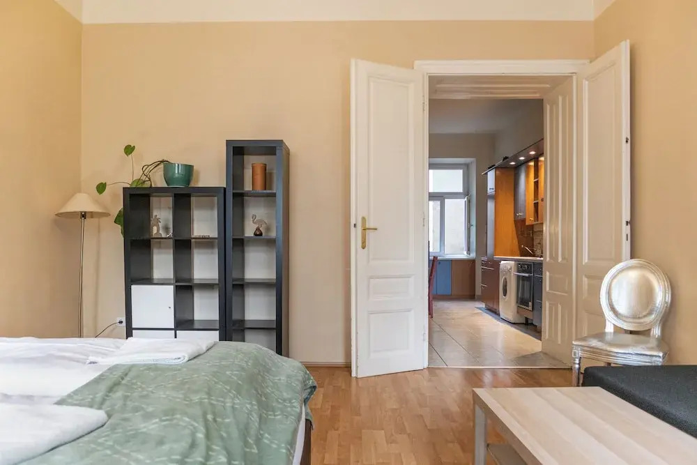 Simple Room Long Stay Central Location