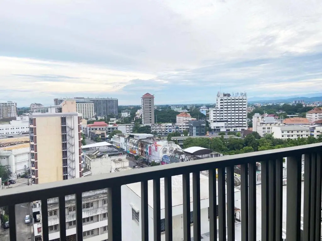 The Astra 2bedroom,close night bazaar and old city
