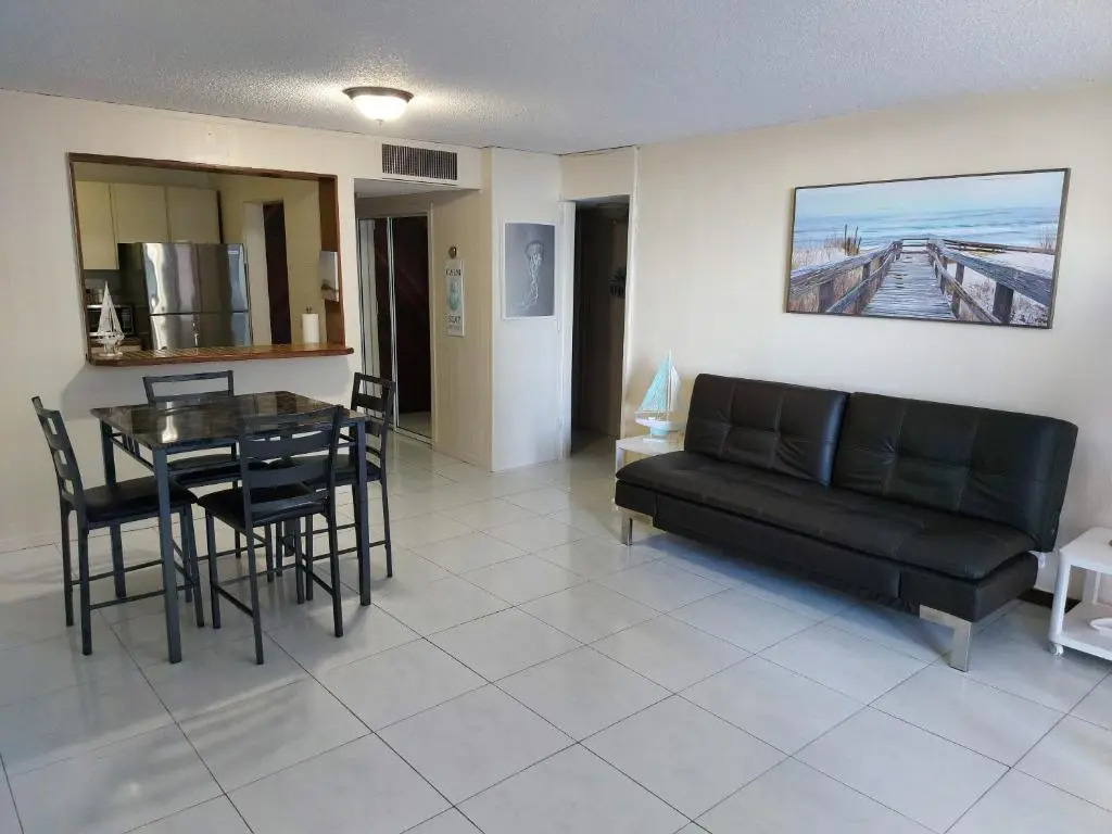 Coral Beach Isla Verde Beach Front Large 1 Bedroom Apt 208 Tower 1