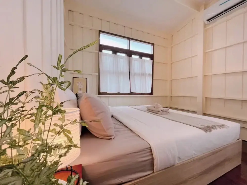 White & Green Boutique Homestay