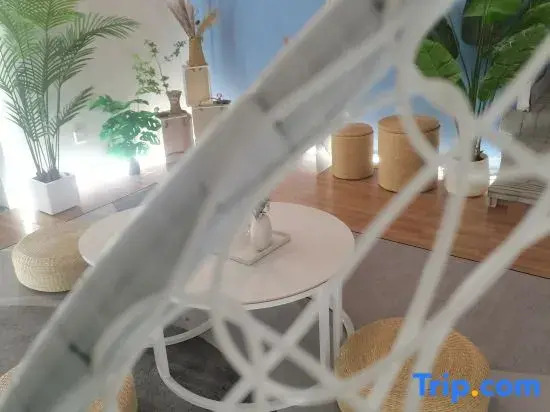 The Daze Apartment Hotel