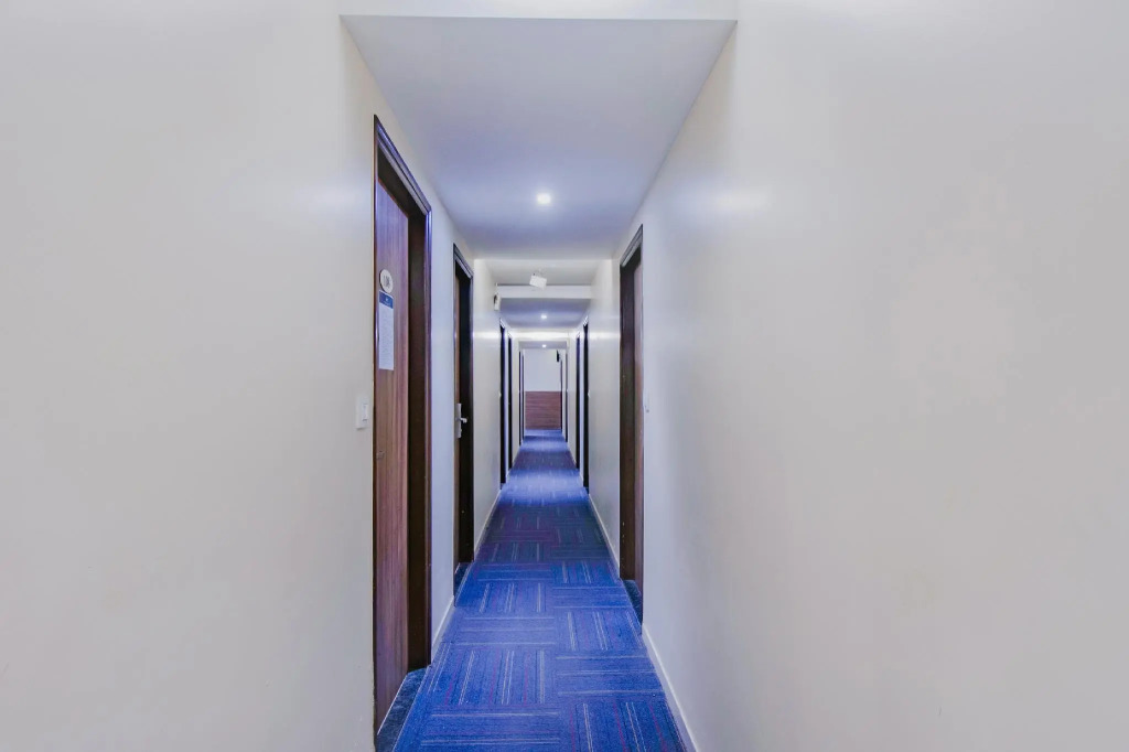 Capital O 77501 Hotel Phoenix International