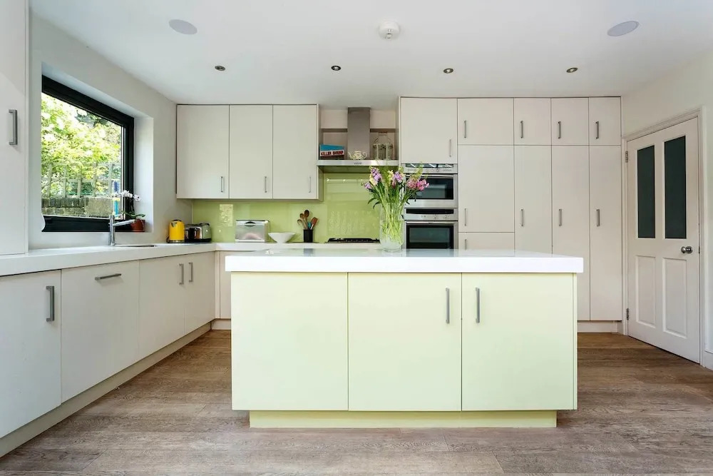 Highbury Square Home