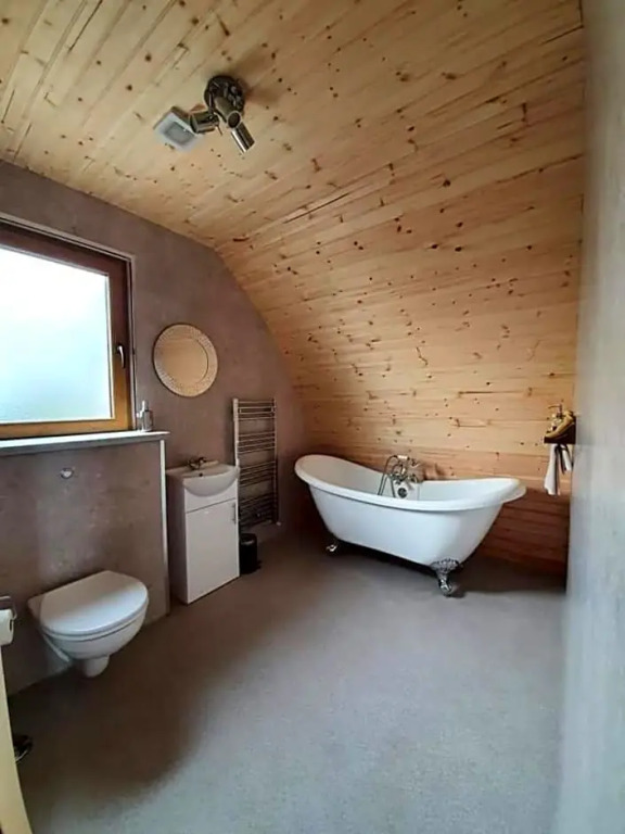 Tollymore Luxury log cabins