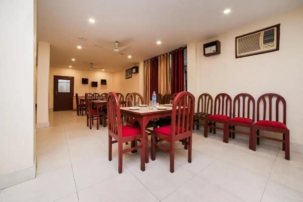 Uttam Guest House by OYO Rooms