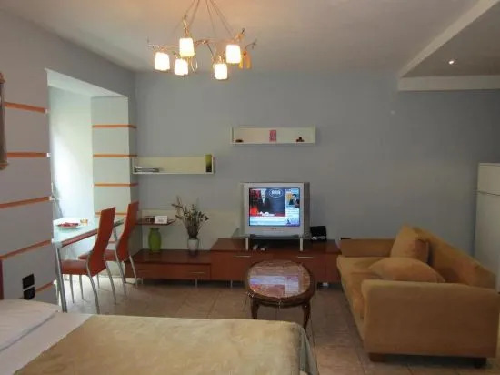 Salku Serviced Rooms