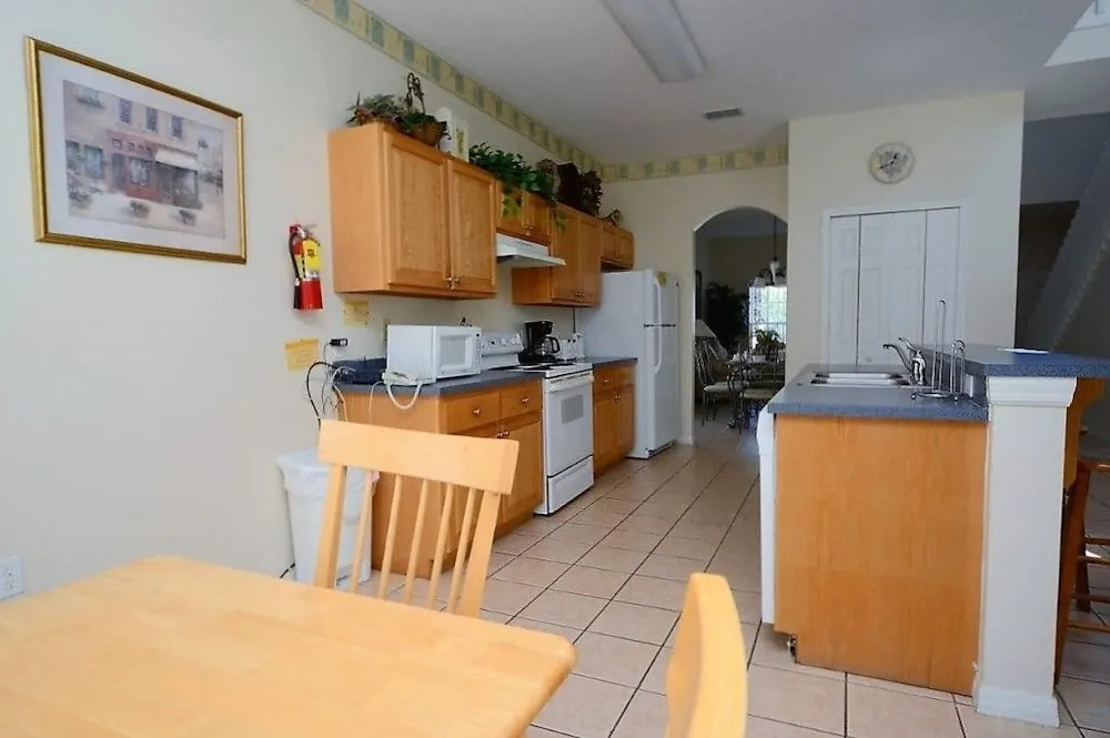 Cumbrian Lakes 4666 - Five Bedroom Villa with Private Pool