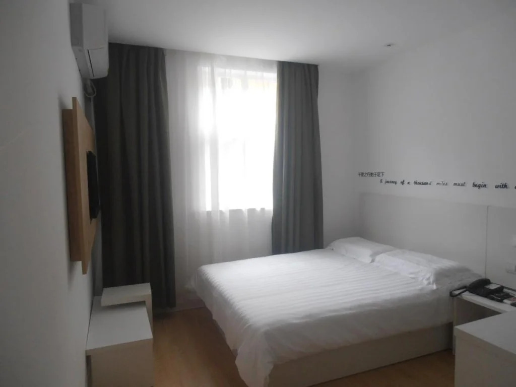 Motel 168 Kunming Railway Station Huancheng South Road