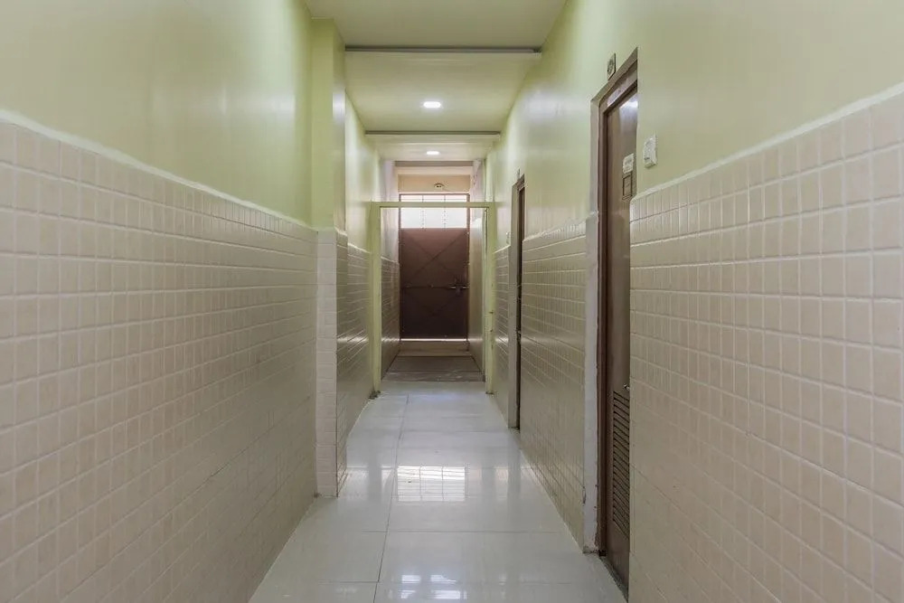 Oyo 17161 Hotel Mahalaxmi