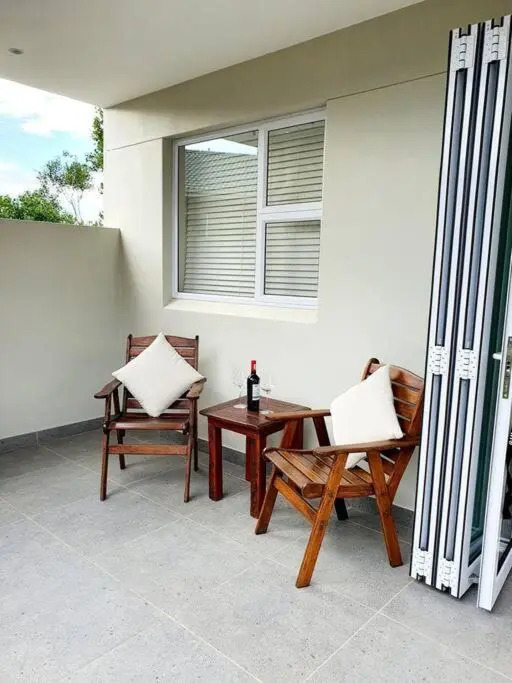 Bellrock 42 -Style, in the Cola Beach Conservancy