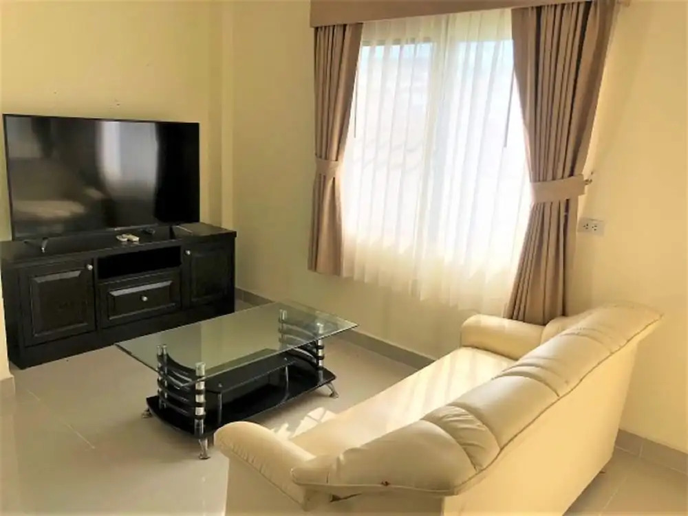 Large Studio Apartment at Baan Suan Beautifull Garden Resort