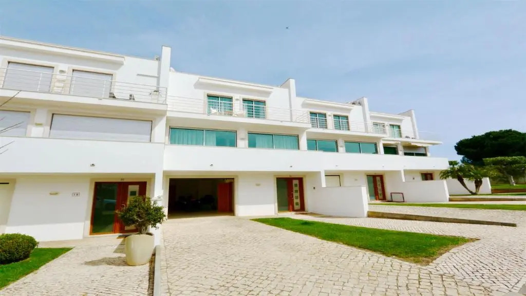 Villa da Vinha CD233, quiet area, sleeps 10 - Clever Details
