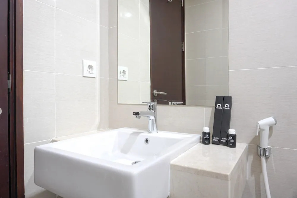 Minimalist 3BR Apartment at Puri Mansion