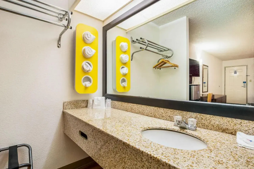 Econo Lodge Covington