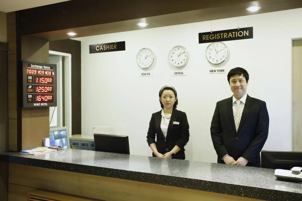 M.BIZ Hotel