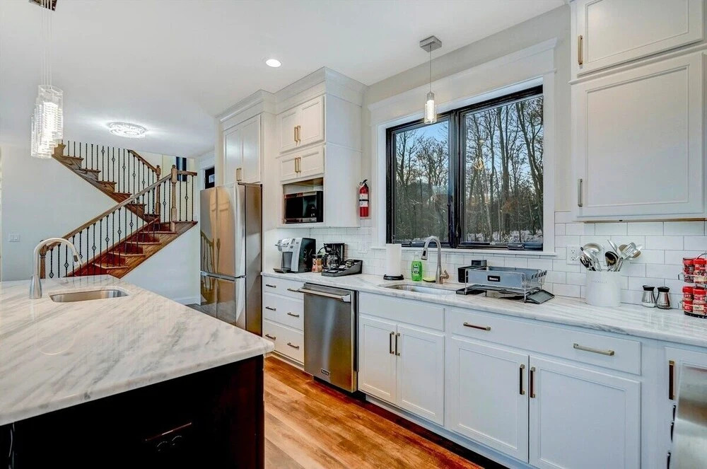 The Perfect Escape: Indoor Pool/spa, Vr & Theater 6 Bedroom Home by RedAwning