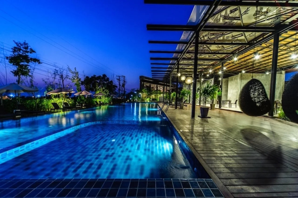 Sunday Sea Two Pool Villa Pattaya