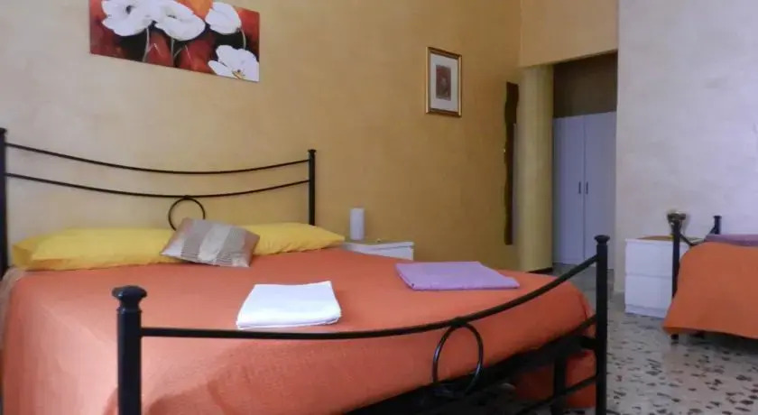 Tibur Sweet House