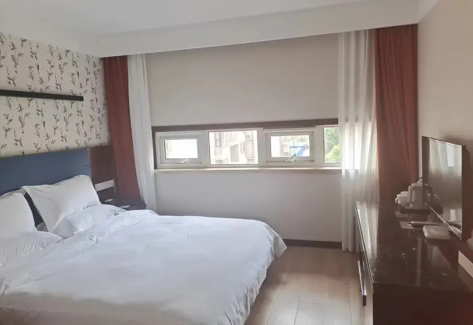 Tianjin Jinting Yuhua Hotel