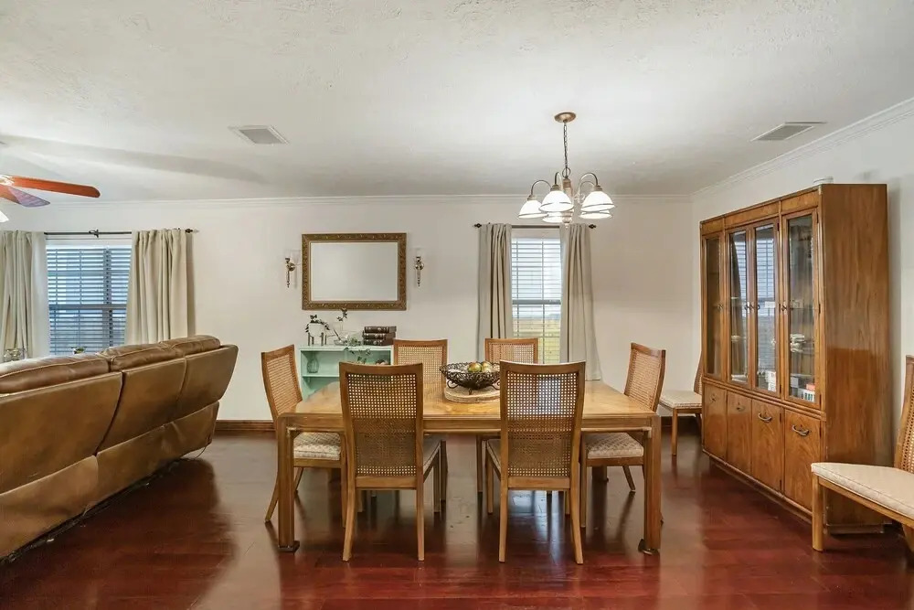 Beach - Lover Island Getway 4 Bedroom Home by Redawning