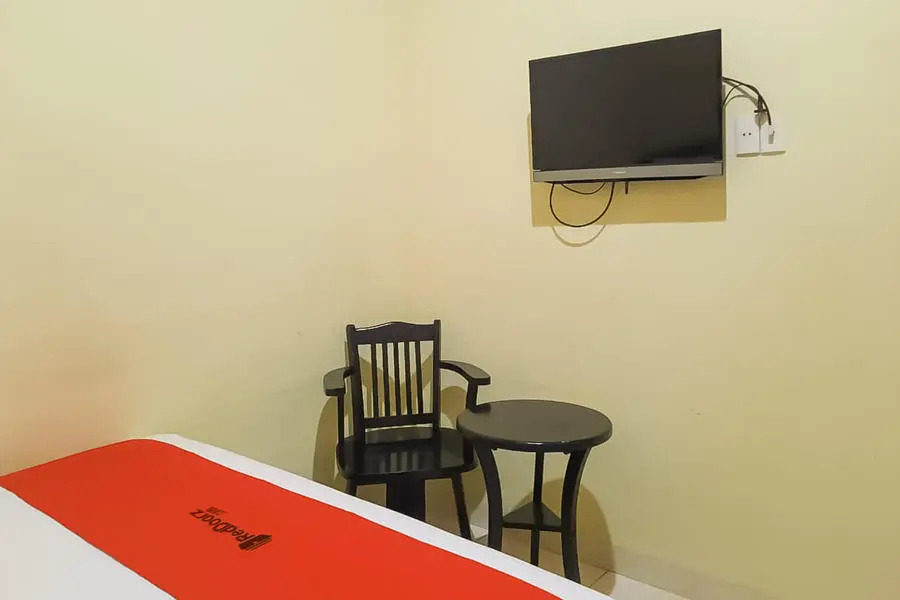 RedDoorz near RS Setiabudi Medan