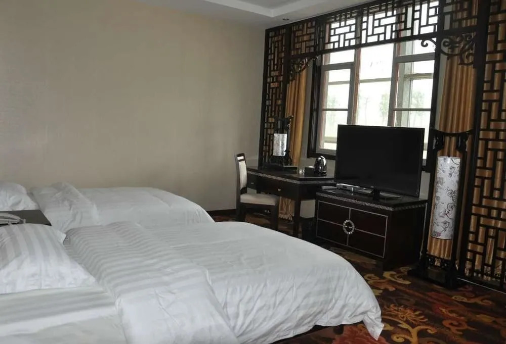 Lingshi Villas