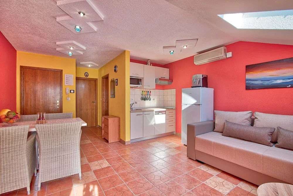 Apartment 1836
