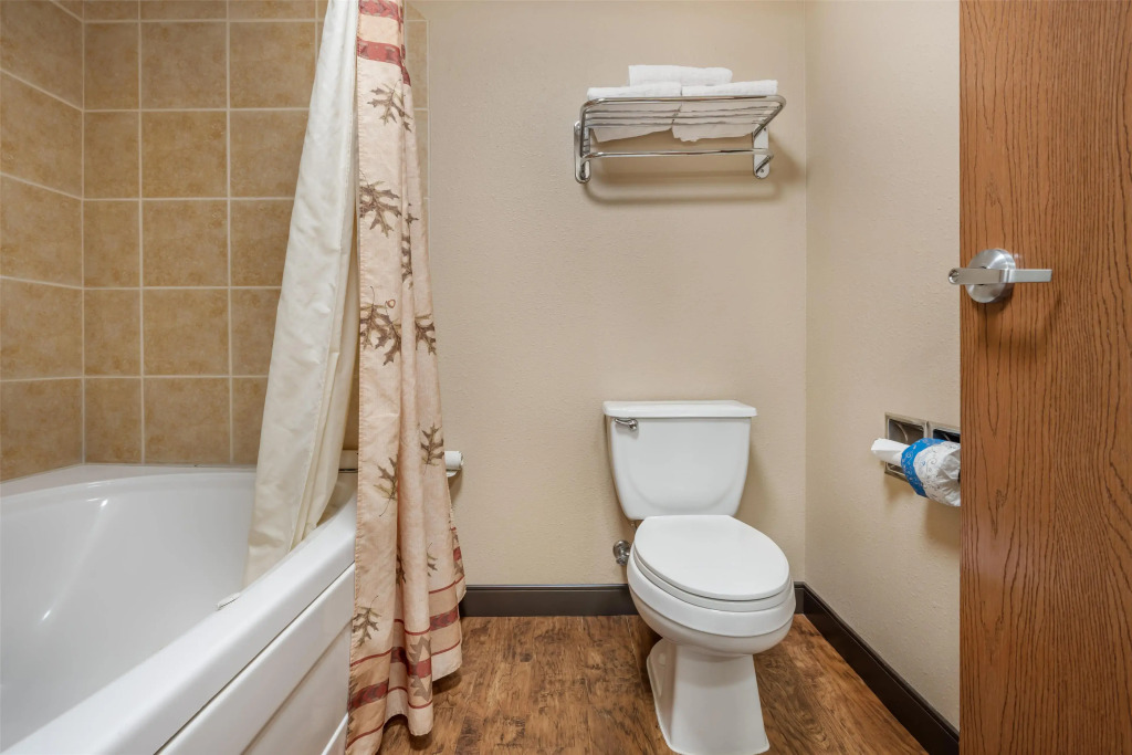 Best Western Plus Kelly Inn & Suites