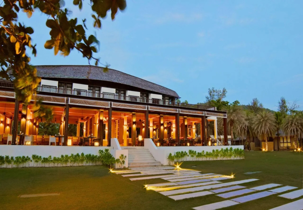 Twin Lotus Resort and Spa