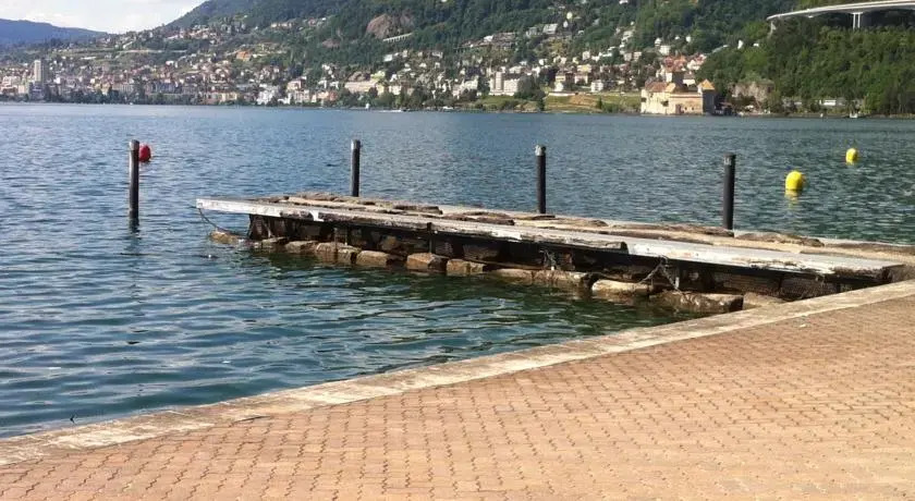 Suisse Riviera La Plage