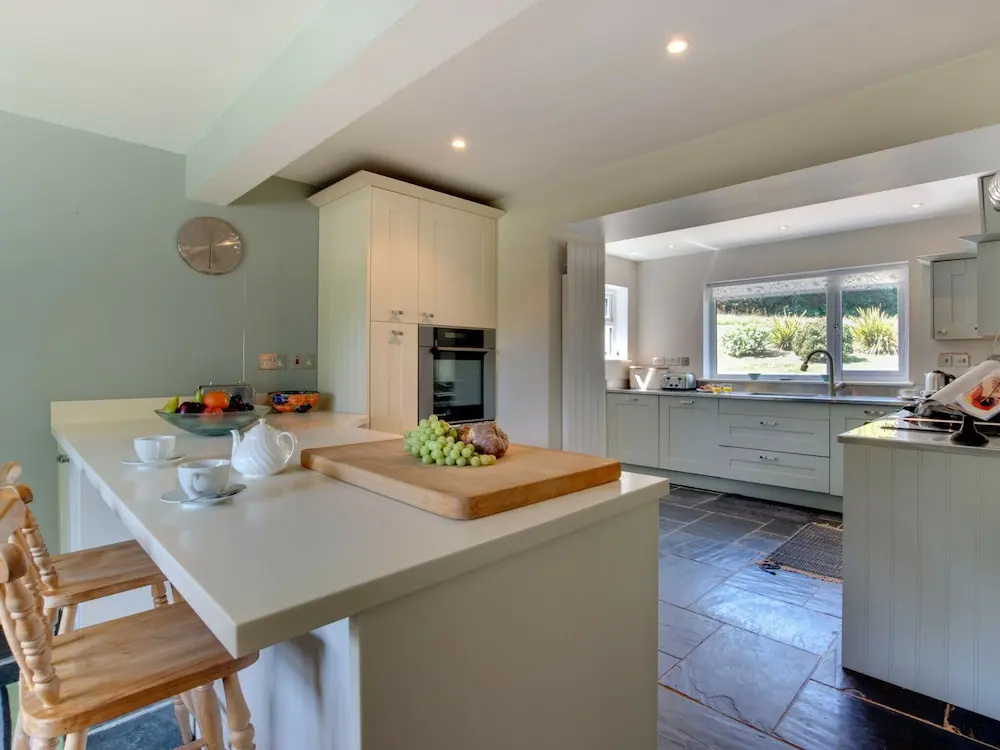 Plush Holiday Home in Cornwall With Private Garden