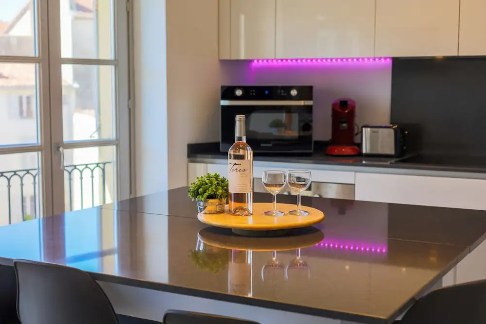 THE LIBERTY AP4200 By Riviera Holiday Homes