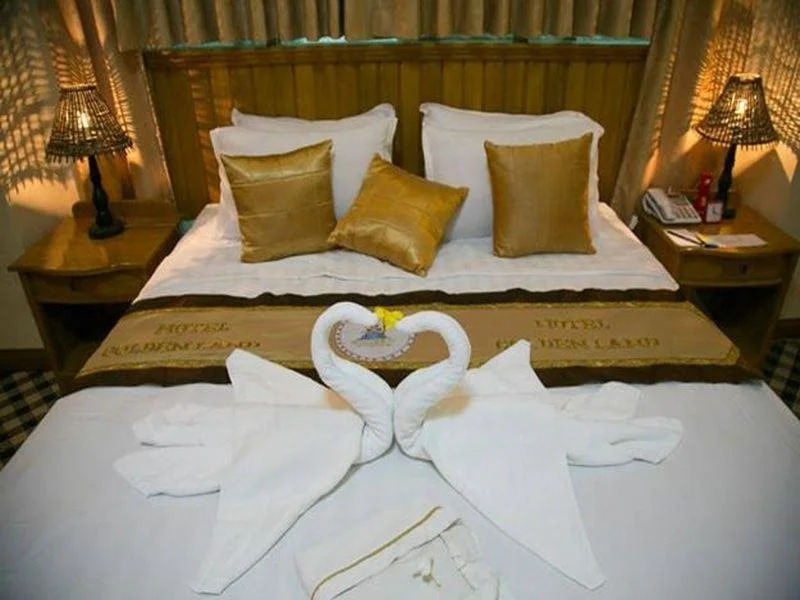 Hotel Golden Land