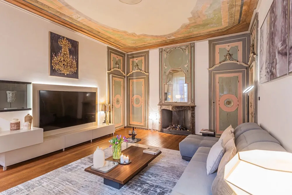 Rovelli 41 in Como With 2 Bedrooms and 3 Bathrooms