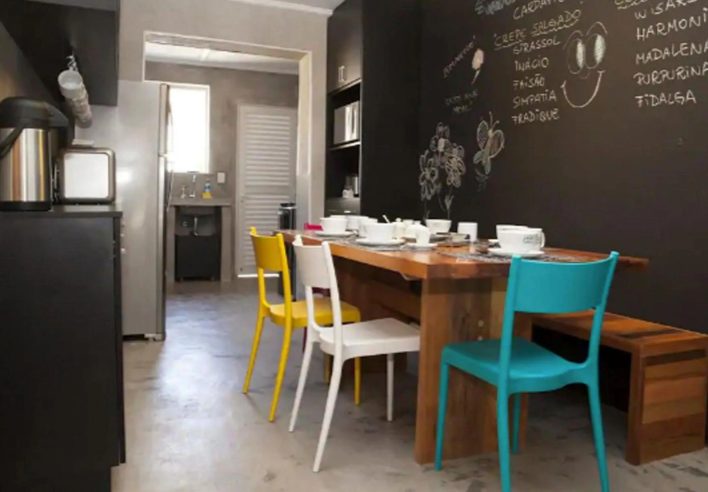 HBB Hostel Brazil Bar&Café- Vila Madalena - São Paulo-SP - Próximo a Beco do Batman, Paulista, Allianz Parque, Morumbi, Acesso 24hs