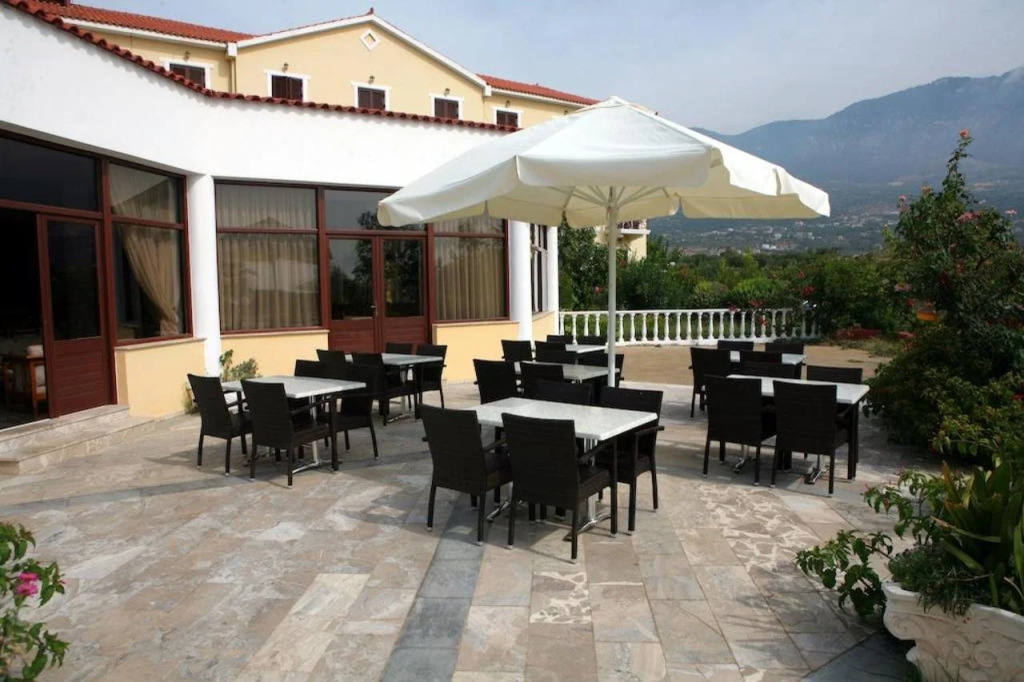Karavados Beach Hotel
