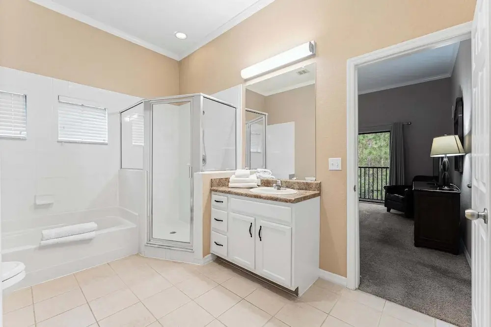 Homey Nature Escape Sleeps 6!