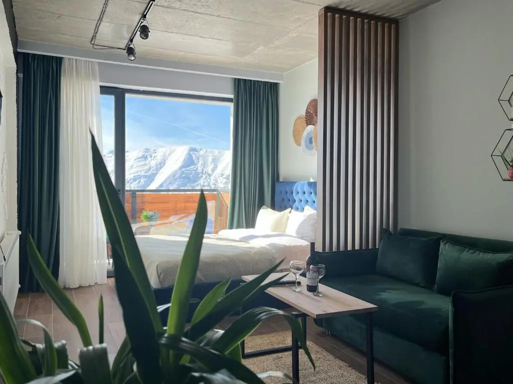 Twins apartment delux 2, new gudauri