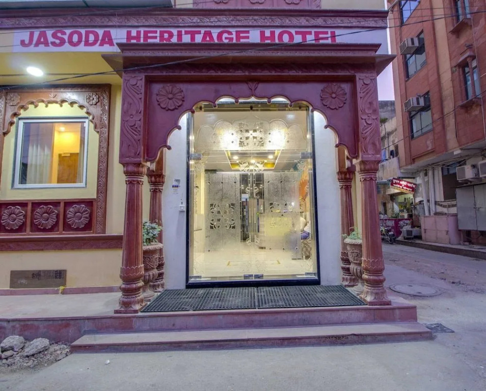 Jasoda Heritage Hotel Near Hawa Mahal