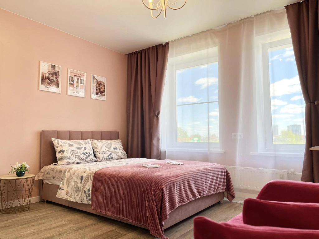 Romlex Apartments (Ромлекс) на улице Чаркова 28