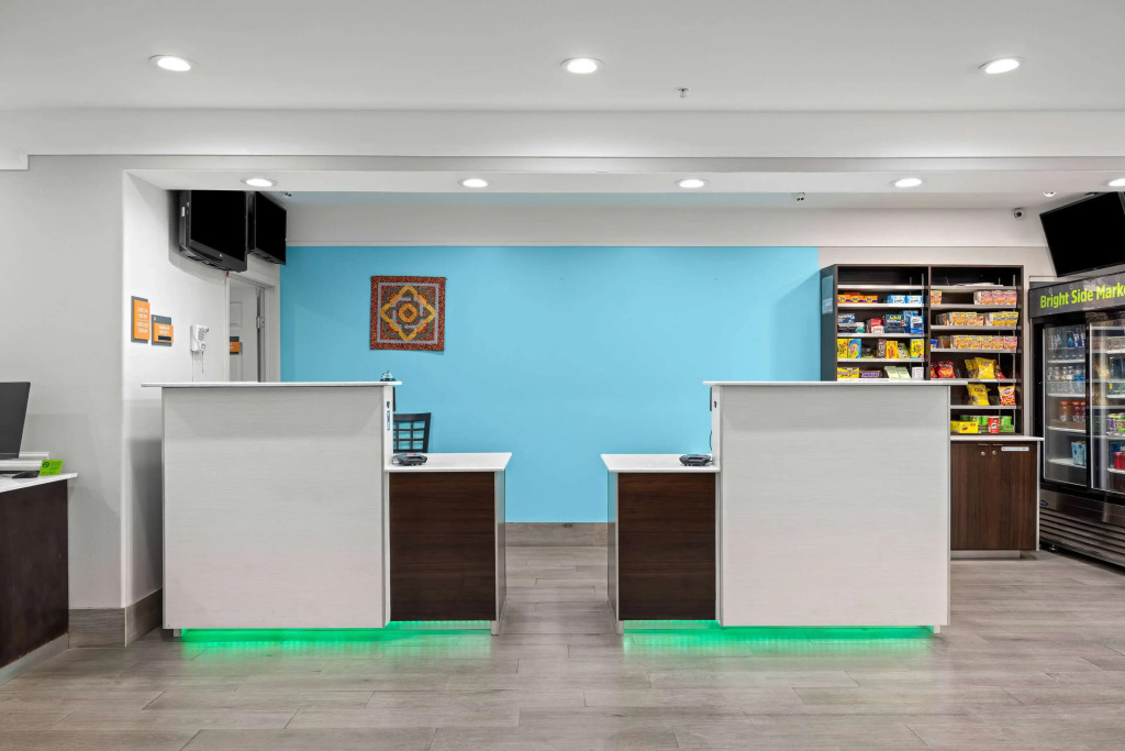 La Quinta Inn Suites by Wyndham Raymondville Harlingen