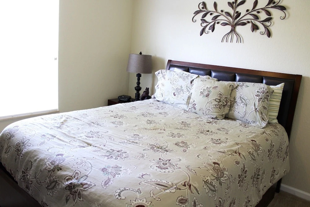 4971 Large Townhome with Great Resort Amenities