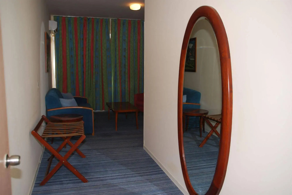 The Caravel Hotel