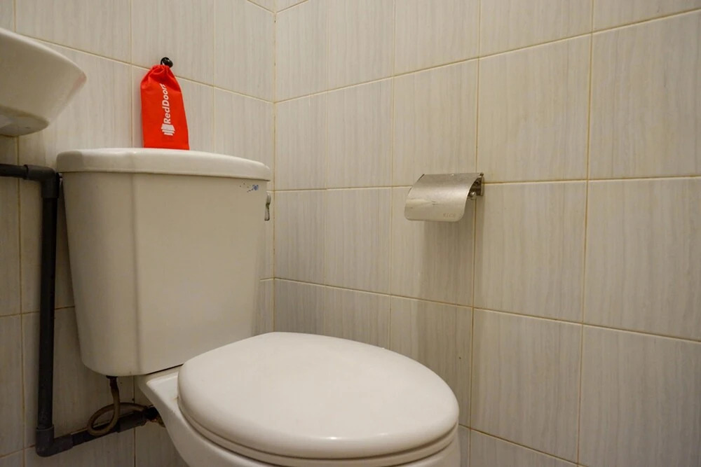 Kost Harmoni by RedDoorz