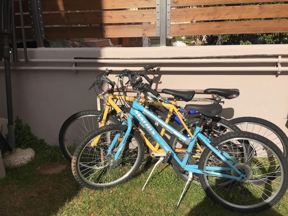 Suburban Deluxe Lodging & Retreat