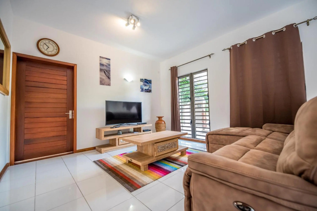 Jade Apartment