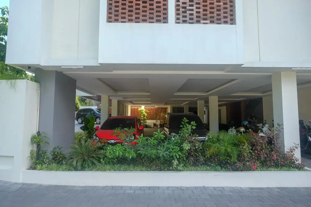 Urbanview Hotel Nardis Living near UMY